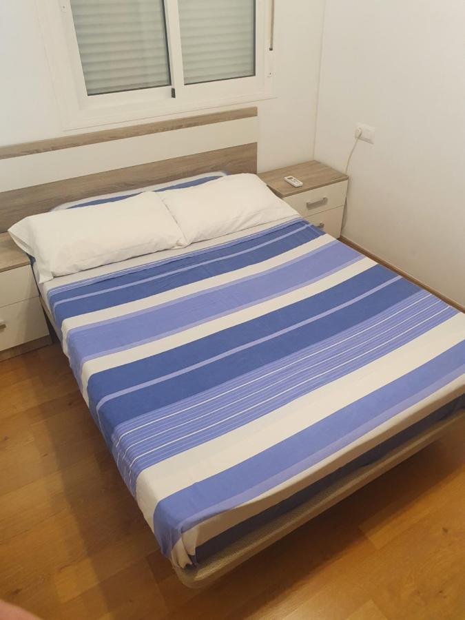 1F, Aire Acondic, 80M2, 2 Dormitorios, 4 Huespedes, Wifi Gratis La Línea de la Concepción Buitenkant foto